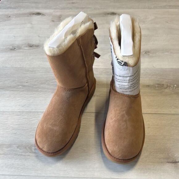UGG Bailey Bow II Chestnut size 8 NWT in box - Picture 13 of 13